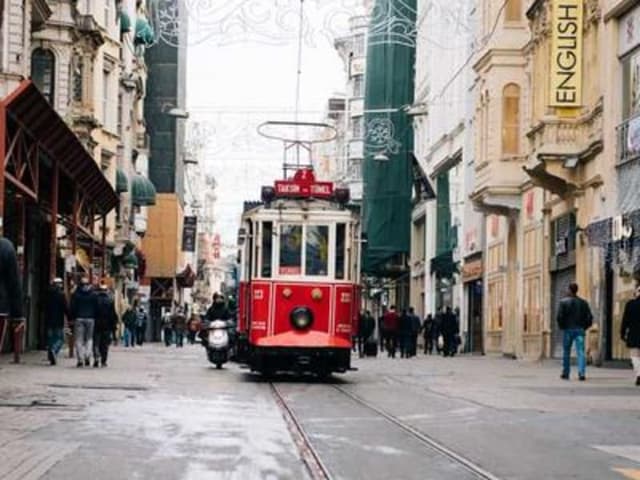 Bộ 'chén đĩa' sứ (6 món) & muỗng